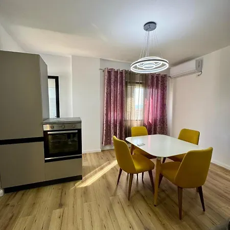 Apartment R&m