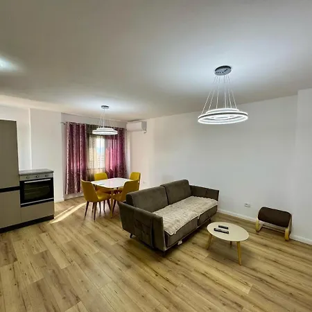 R&m Apartment *